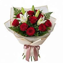 Букет цветов из:  Лилии и Розы #REPLACE_PRED# Малке