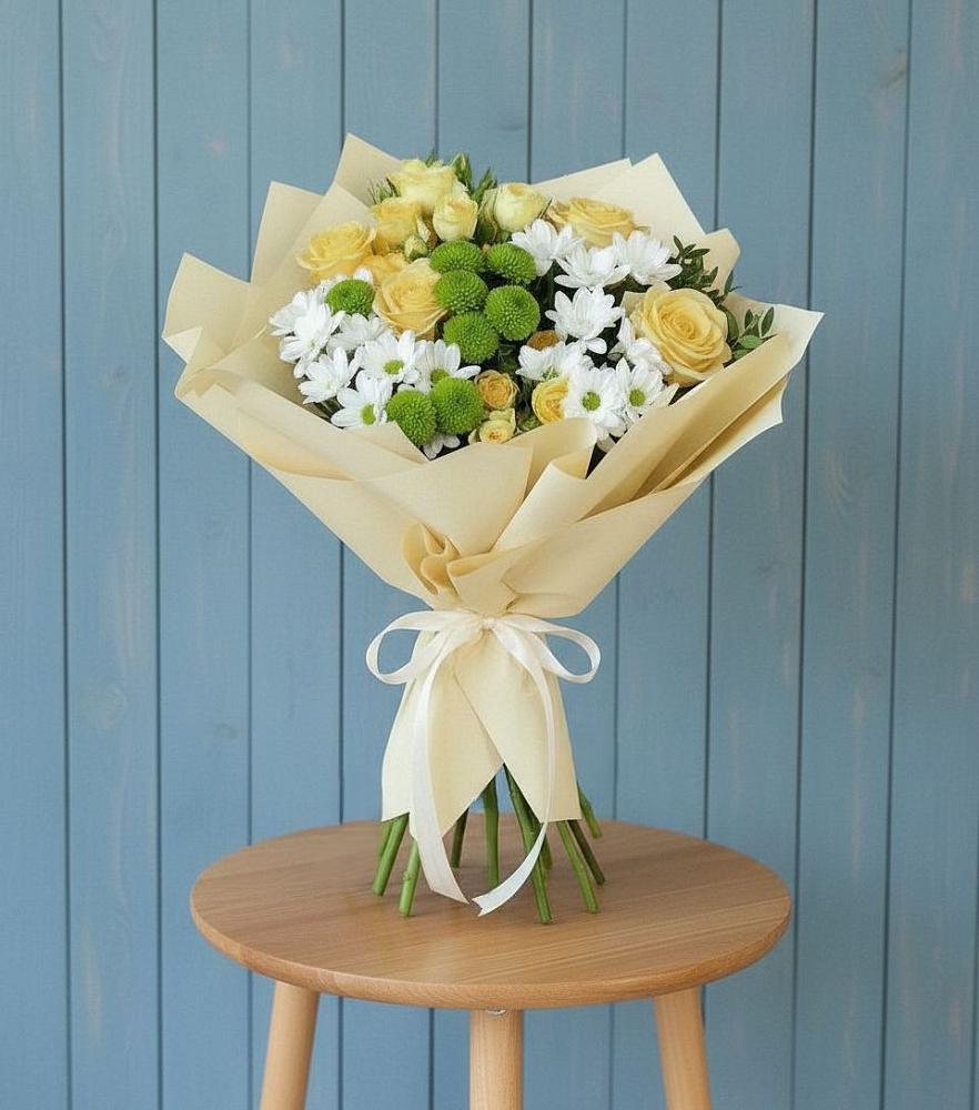 Букет цветов из: Хризантемы и Розы в Малке