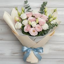 Букет цветов из:  Лизиантусы в Малке