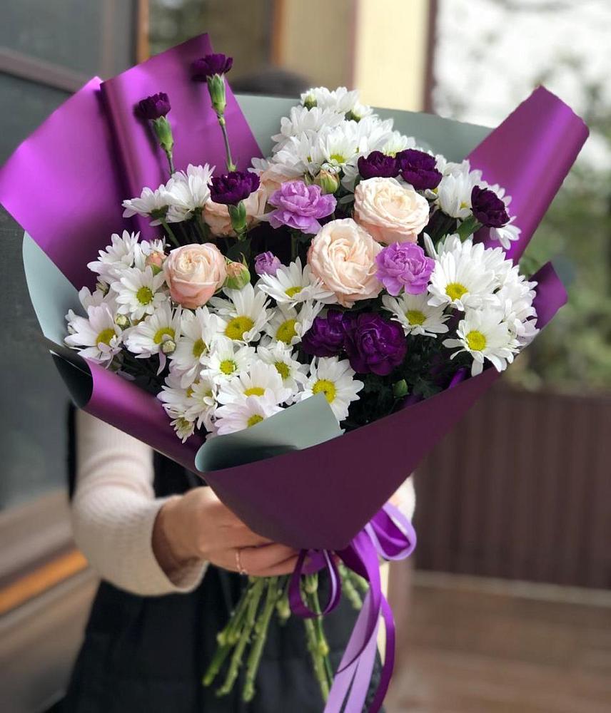 Букет цветов из: Хризантемы, Гвоздики и Розы в Малке