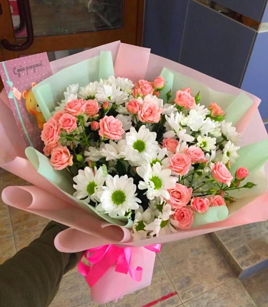 Букет цветов из: Розы и Хризантемы в Малке