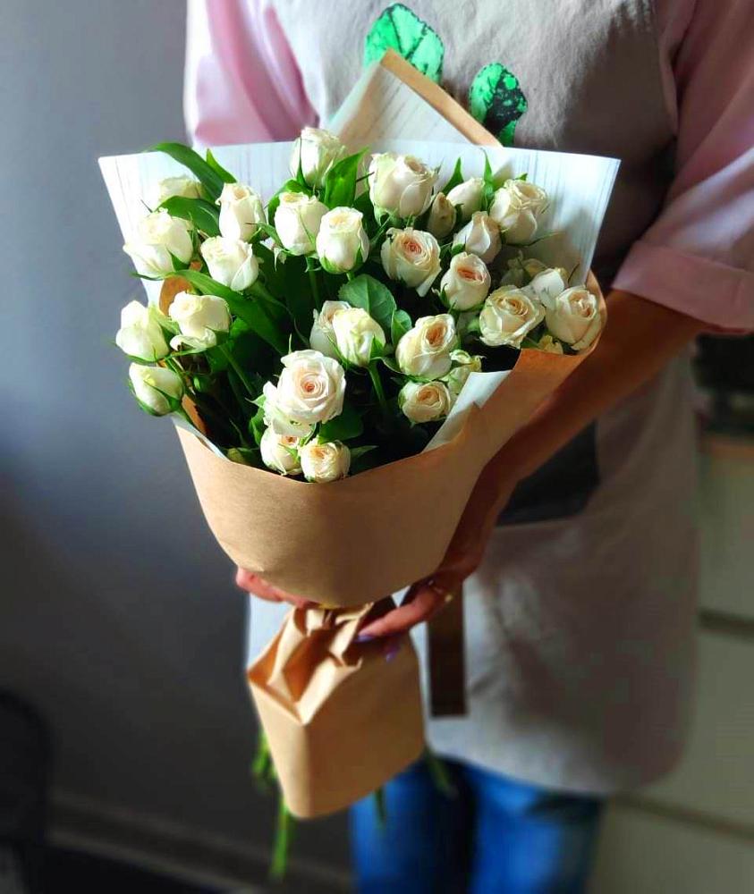 Букет цветов из: Розы в Малке