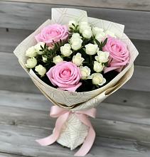 Букет цветов из:  Розы в Малке