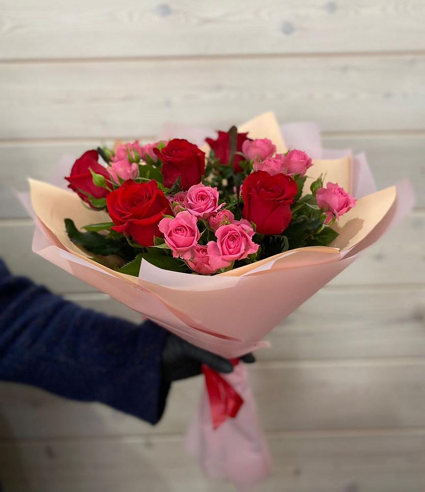 Букет цветов из: Розы в Малке