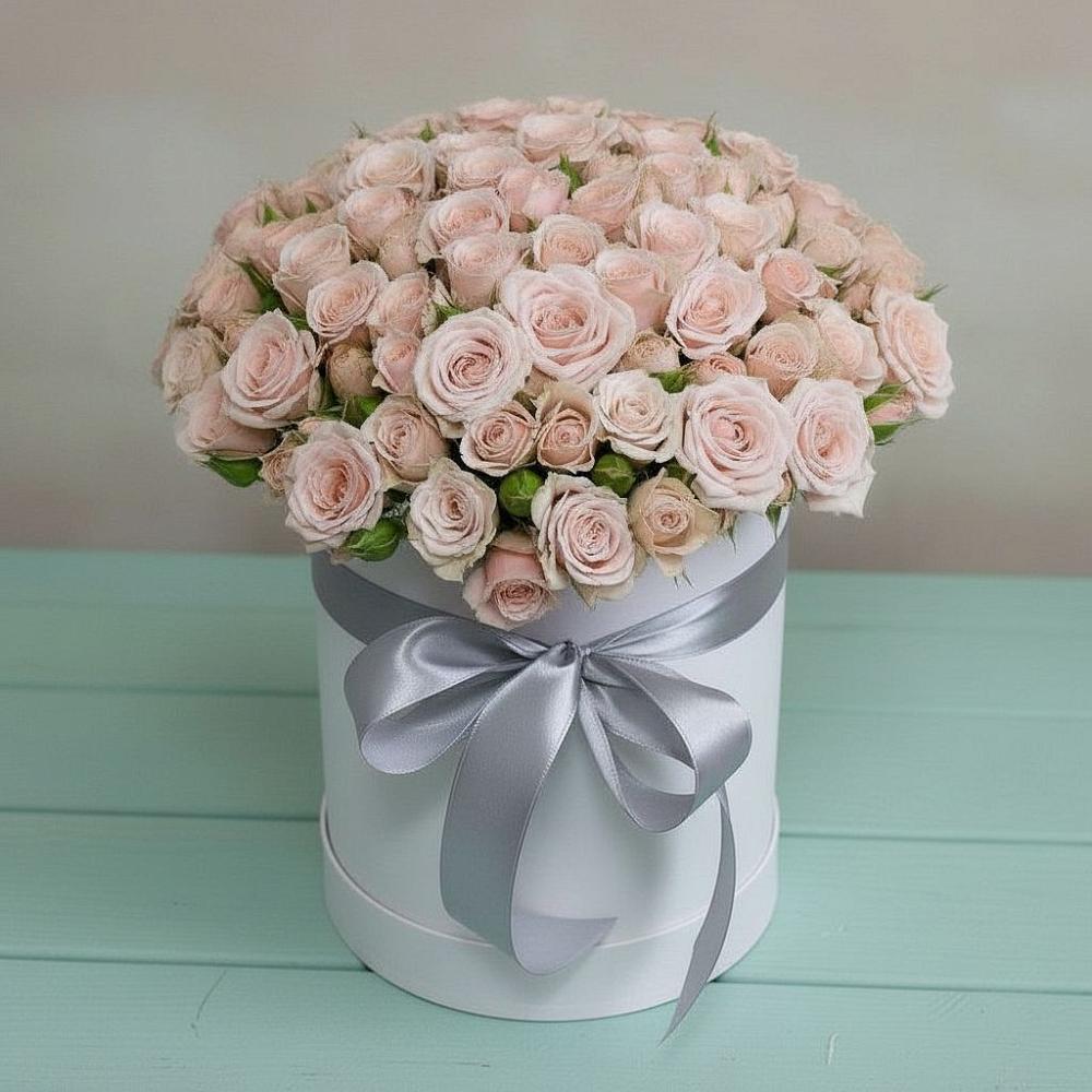 Цветочная композиция из Розы в шляпной коробке в Малке